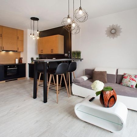 P&O Business Serviced Apartments Cybernetyki Warschau Exterior foto